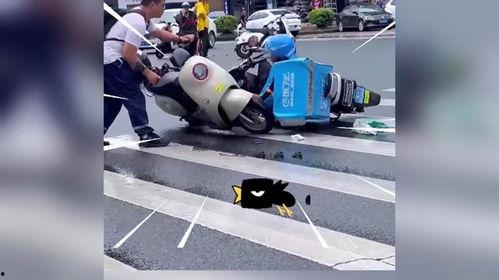 番禺外卖小哥吃瓜,番禺外卖小哥的夏日“瓜”事